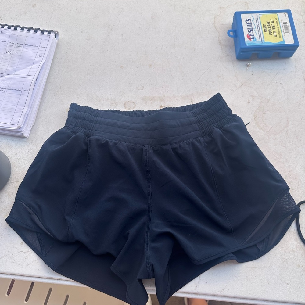 Lululemon Hotty Hot High-Rise Lined Short 2.5" Navy